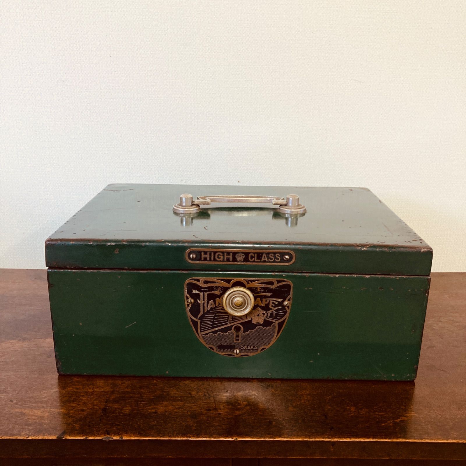 昭和レトロ 古い手提げ金庫（深緑いろ） - メルカリ