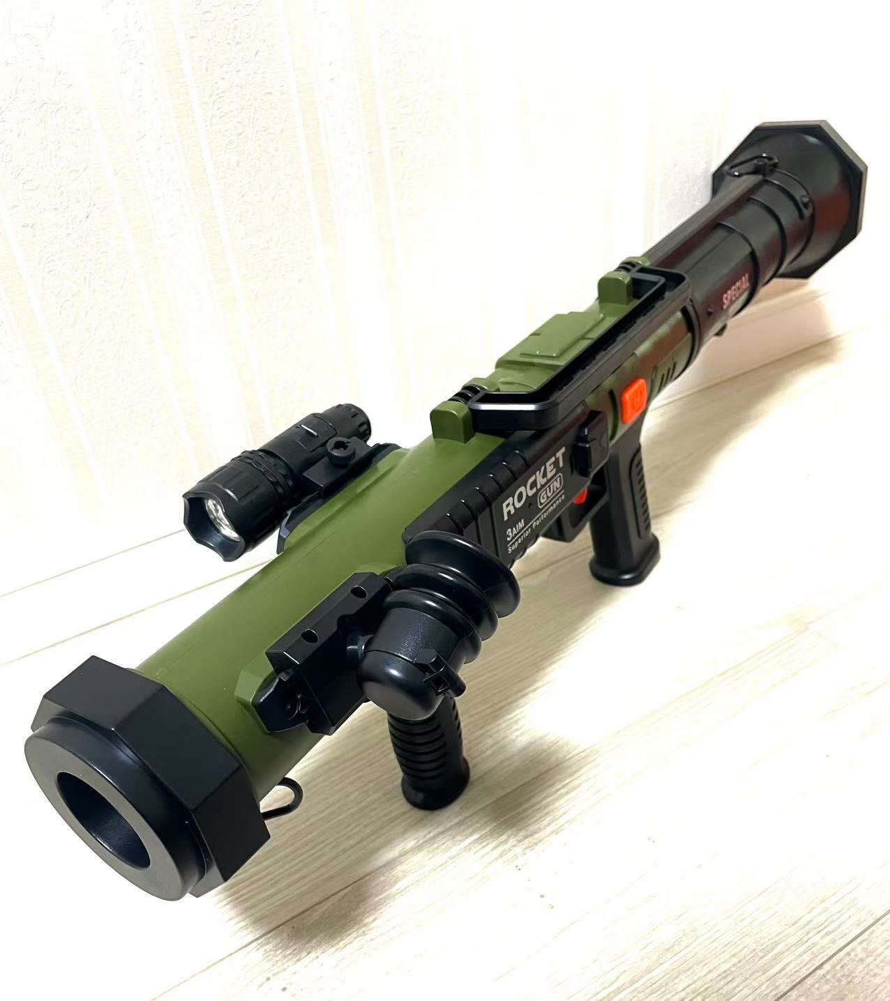 RPG AT4タイプナーフガン ロケットランチャー スポンジ弾 エアコキ