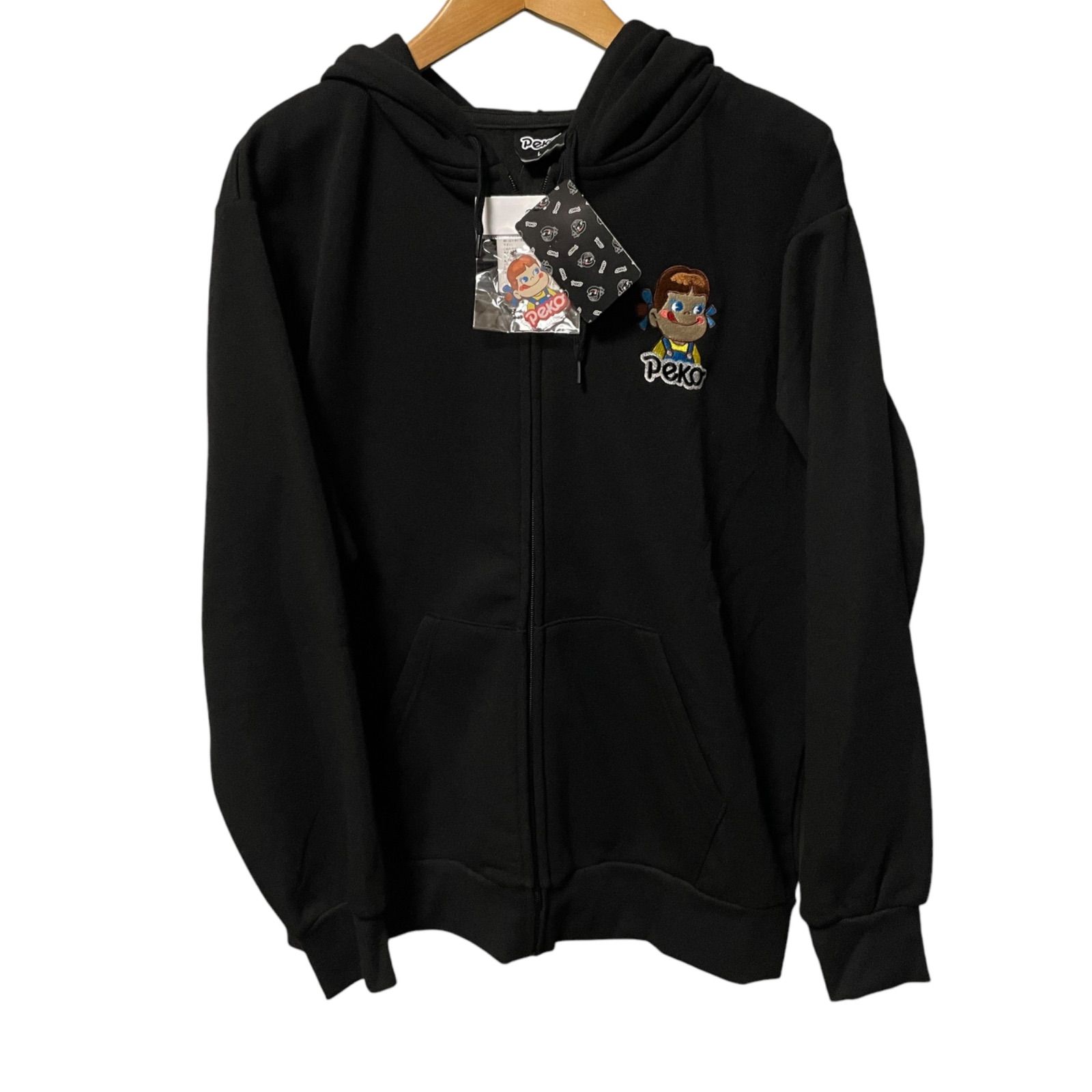 新品】タグ付き 不二家 ペコちゃん パーカー ブラック フーディー