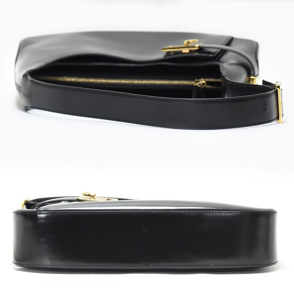 Salvatore Ferragamo サルヴァトーレ フェラガモ ガンチーニ レザー 本