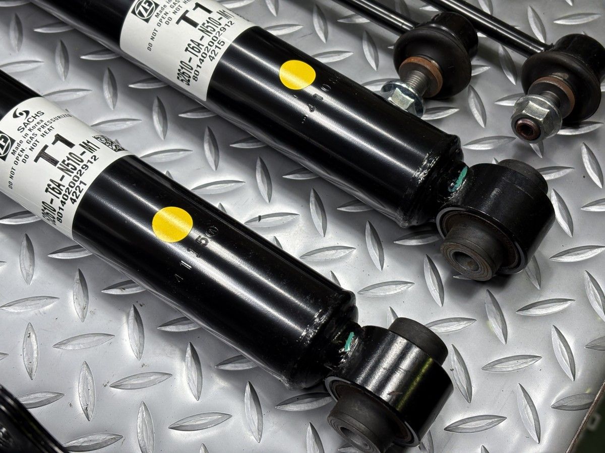 送料無料【新車外し】RC1/RC2/RC4 ホンダ オデッセイ 純正サスキット