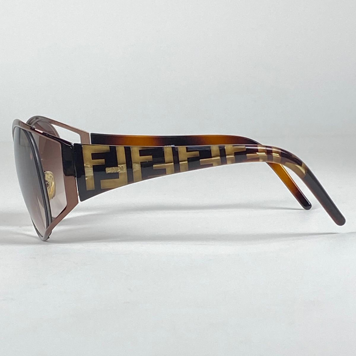 FENDI レディス サングラス FS5305A ズッカ柄(新品未使用)ケース付