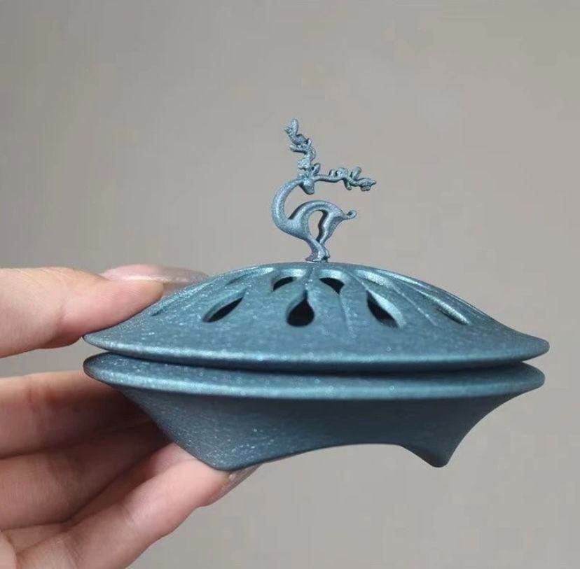 金魚莲蓬紫砂 茶道具 香道具 装飾品 工芸品 美術品 置物 金魚莲蓬紫砂