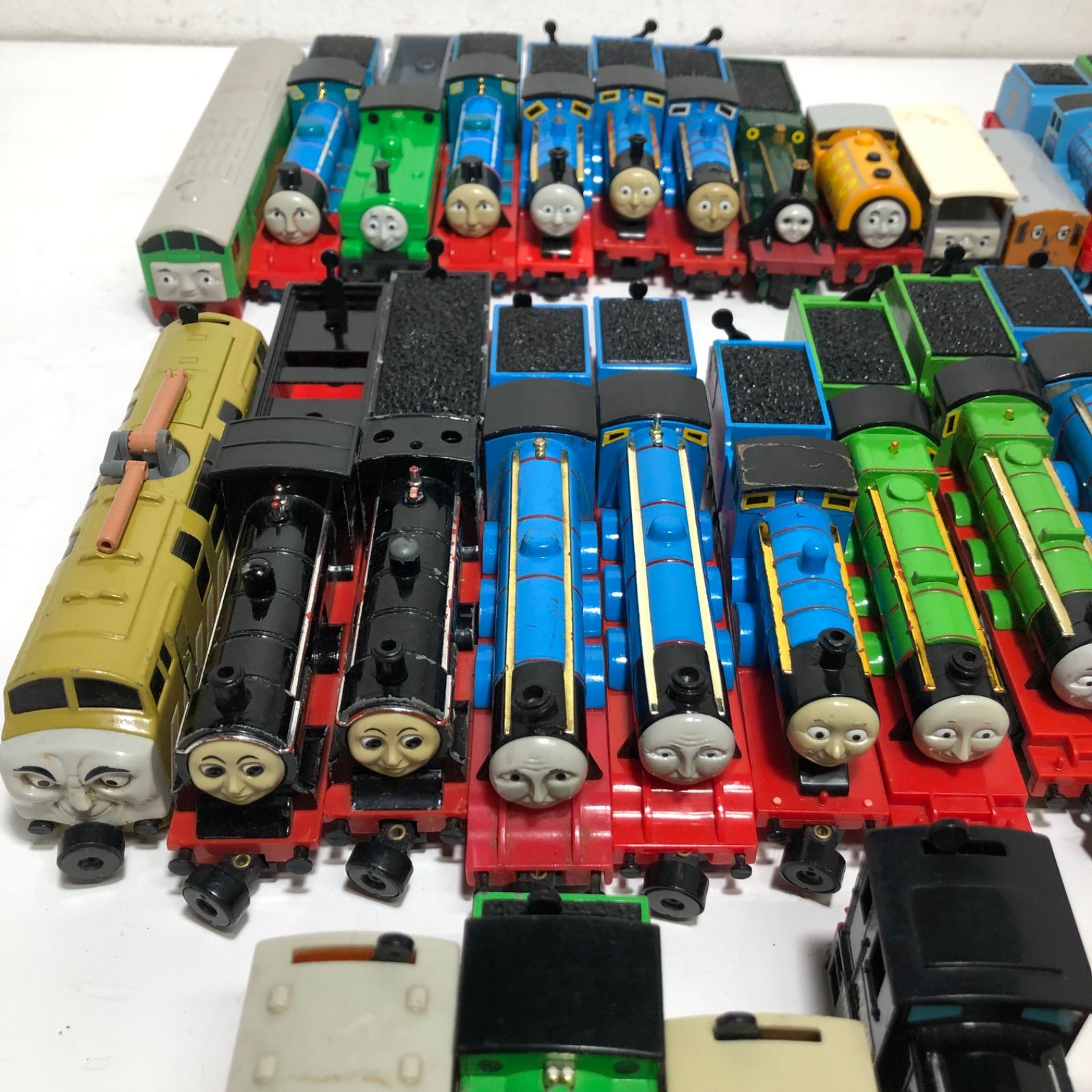 ☆機関車トーマス エンジンコレクション 21台 + その他 15台 全36台