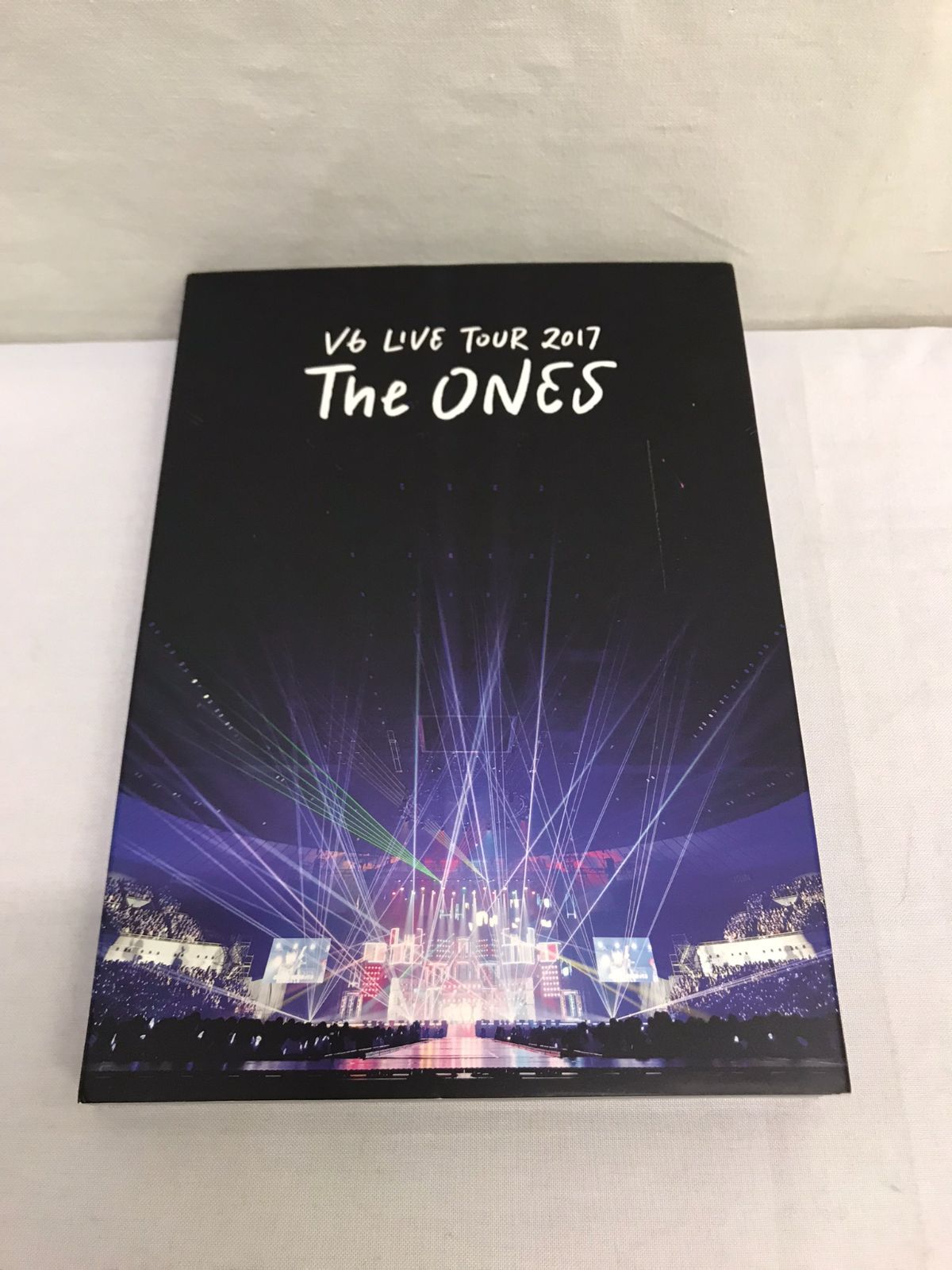 V6 LIVE TOUR 2017 The ONES(Blu-ray Disc2枚組)(通常盤) - メルカリ