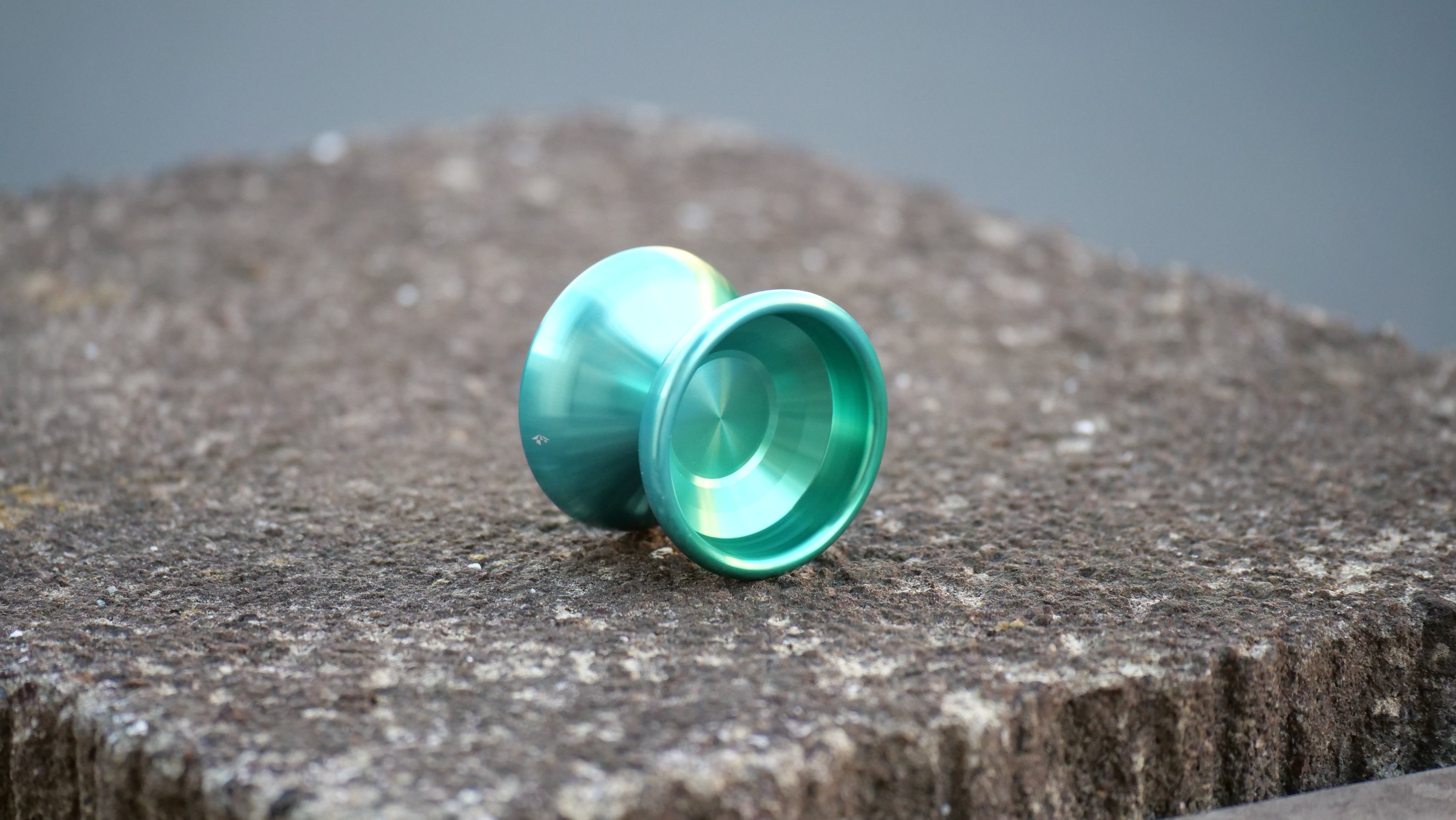 モノメタルモデル「氷室(ヒムロ)」｜en