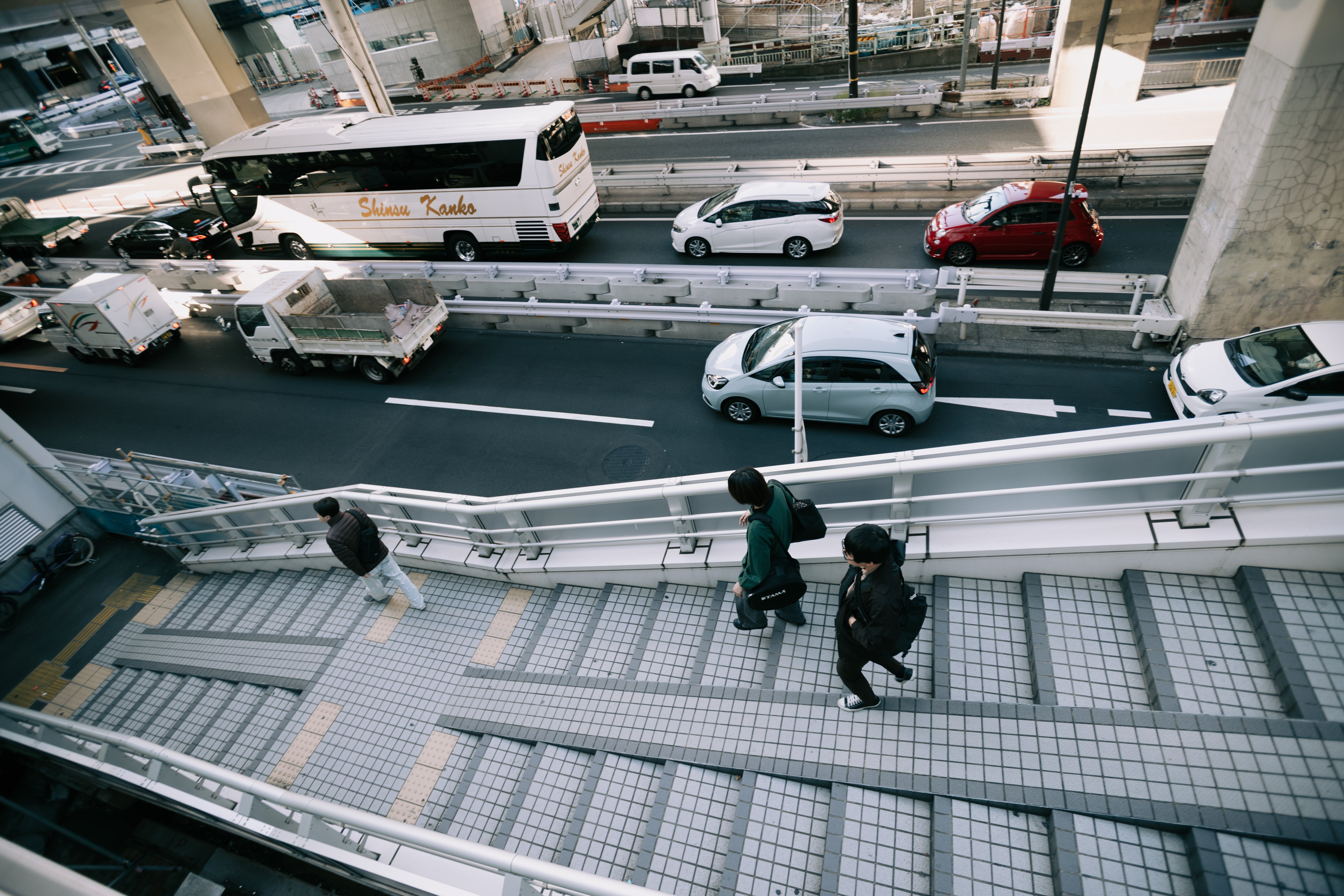 インタビュー] 新しい種類の緊迫へようこそ ─ computer fight 新作『a