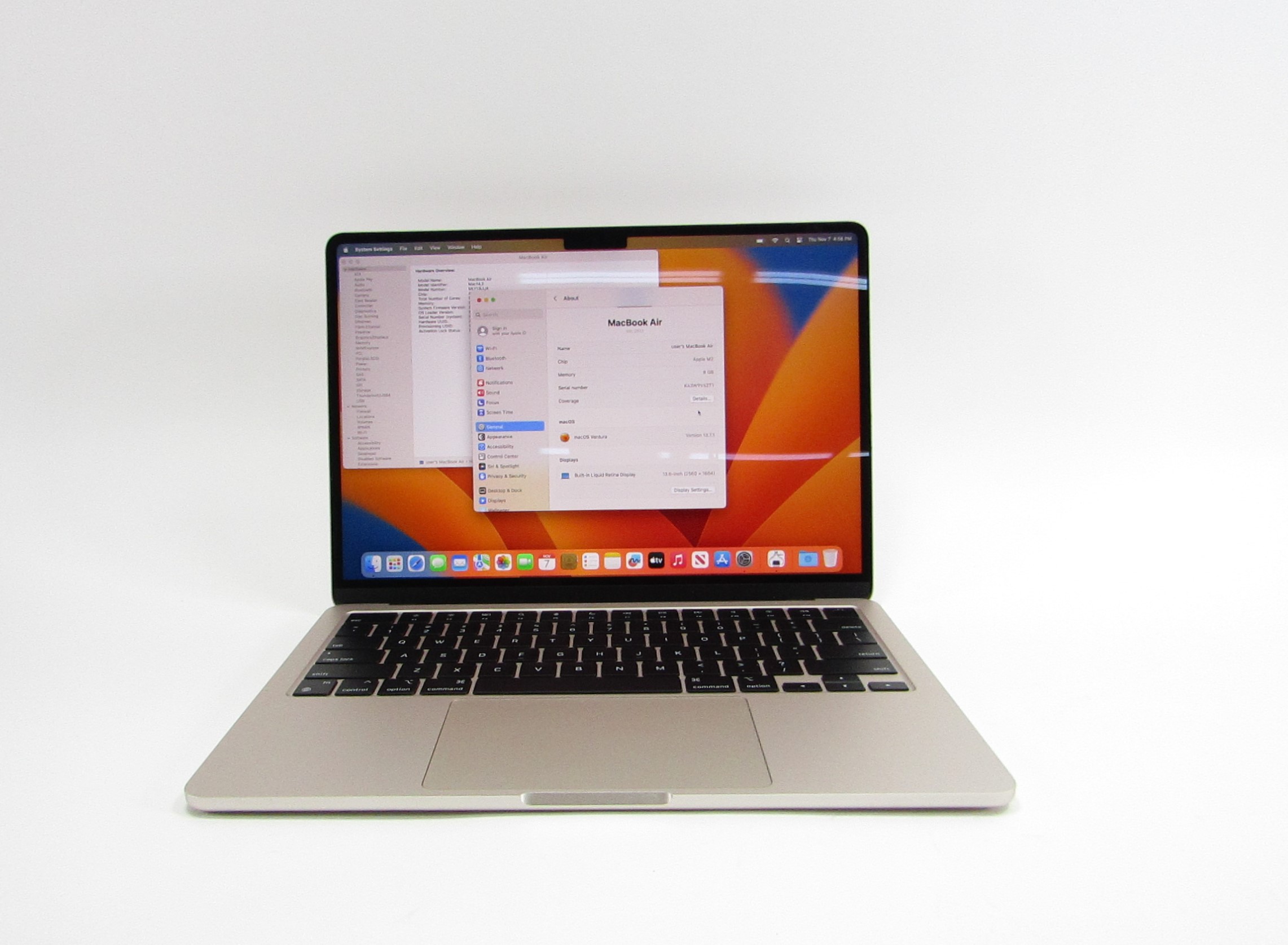 Apple Macbook Air 2022 MLY13LL/A Apple M2 3.49GHz 8GB RAM 256GB