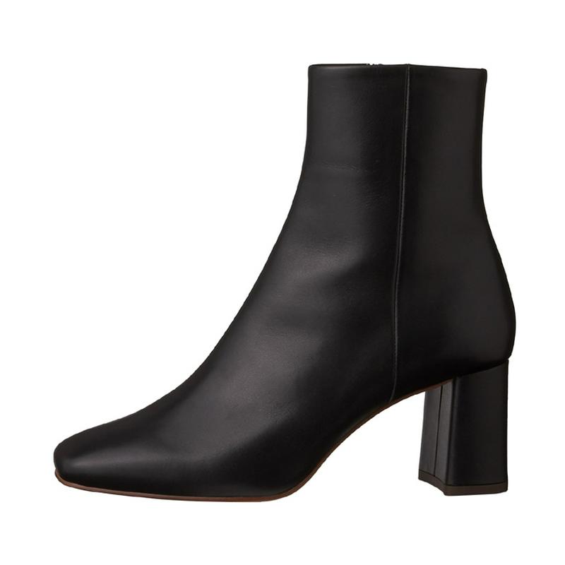 DIANA(ダイアナ)の「大人の抜け感が叶う♪スクエアトゥのショート