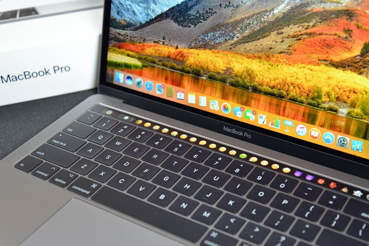 macbookpro2017repair_applemack