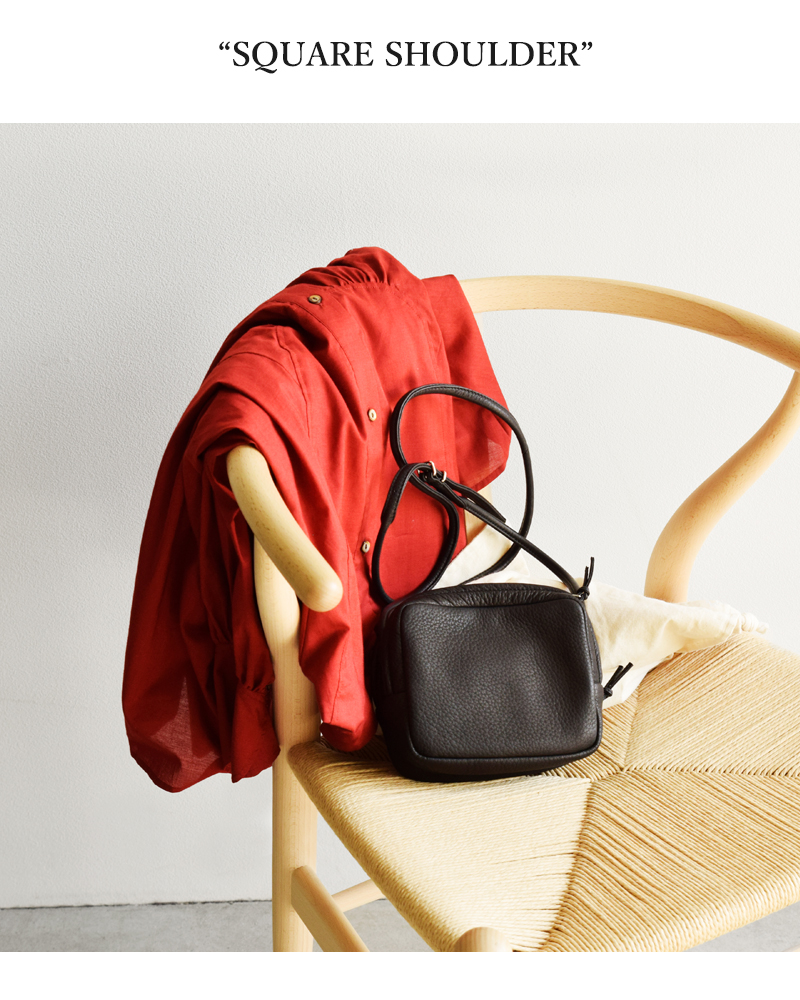 Aeta アエタDA108 SQUARE SHOULDER ディアレザー スクエア ショルダー