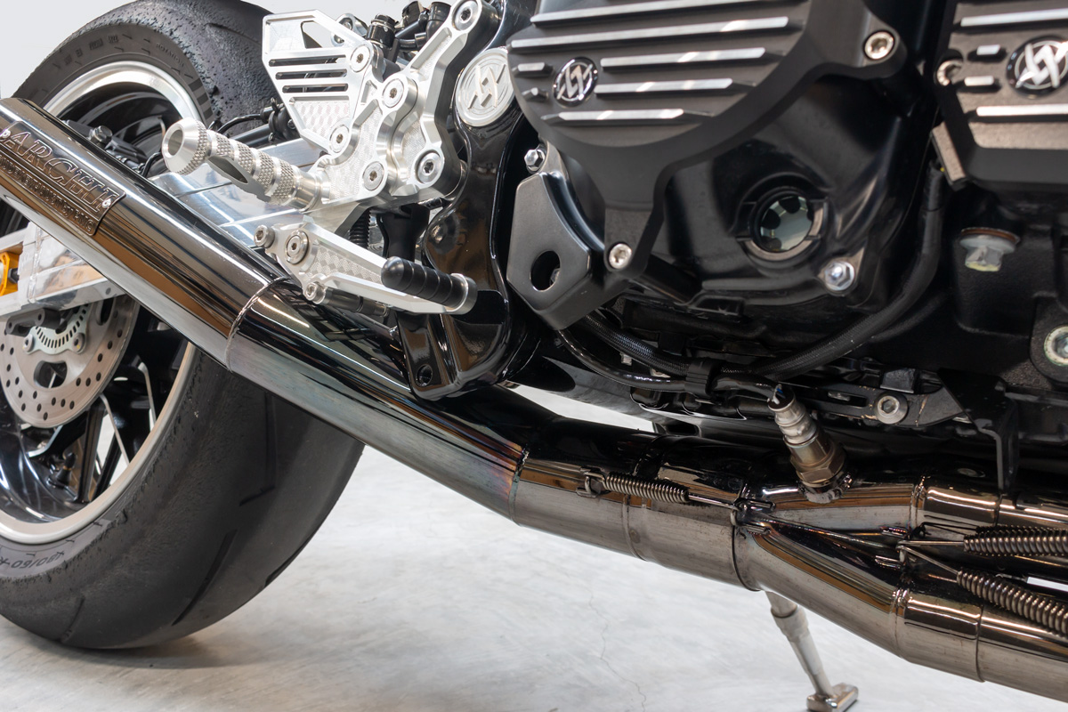 ≪Z900RS ”漆黒Edition”427ショート管マフラー≫ | 開発情報 | ARCHI