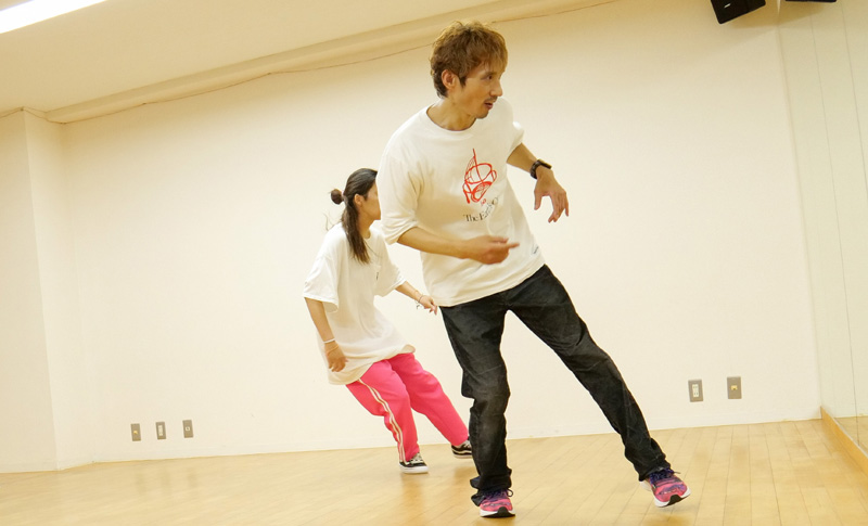 多種多様なステップを操る！ - ハウス - ART GROOVE