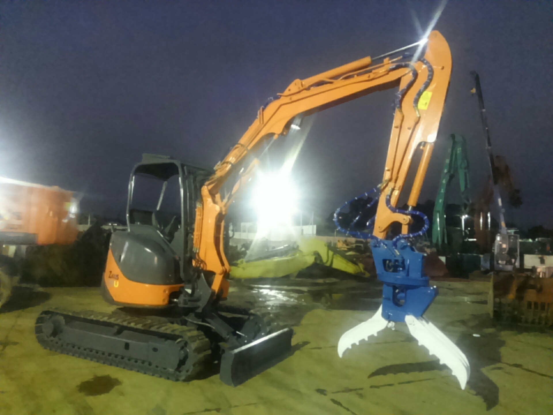 K45422】ZX35U-2 ミニ木 5本配管 | 特選解体重機 | 株式会社アタッチリンク