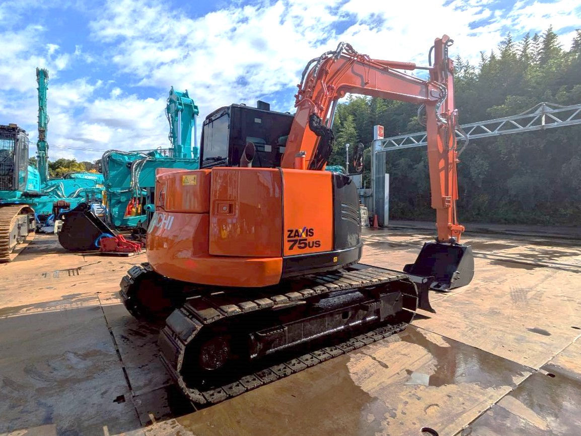ID144793】ZX75US-5B ☆年度末！謝恩セール☆ | 特選解体重機 | 株式
