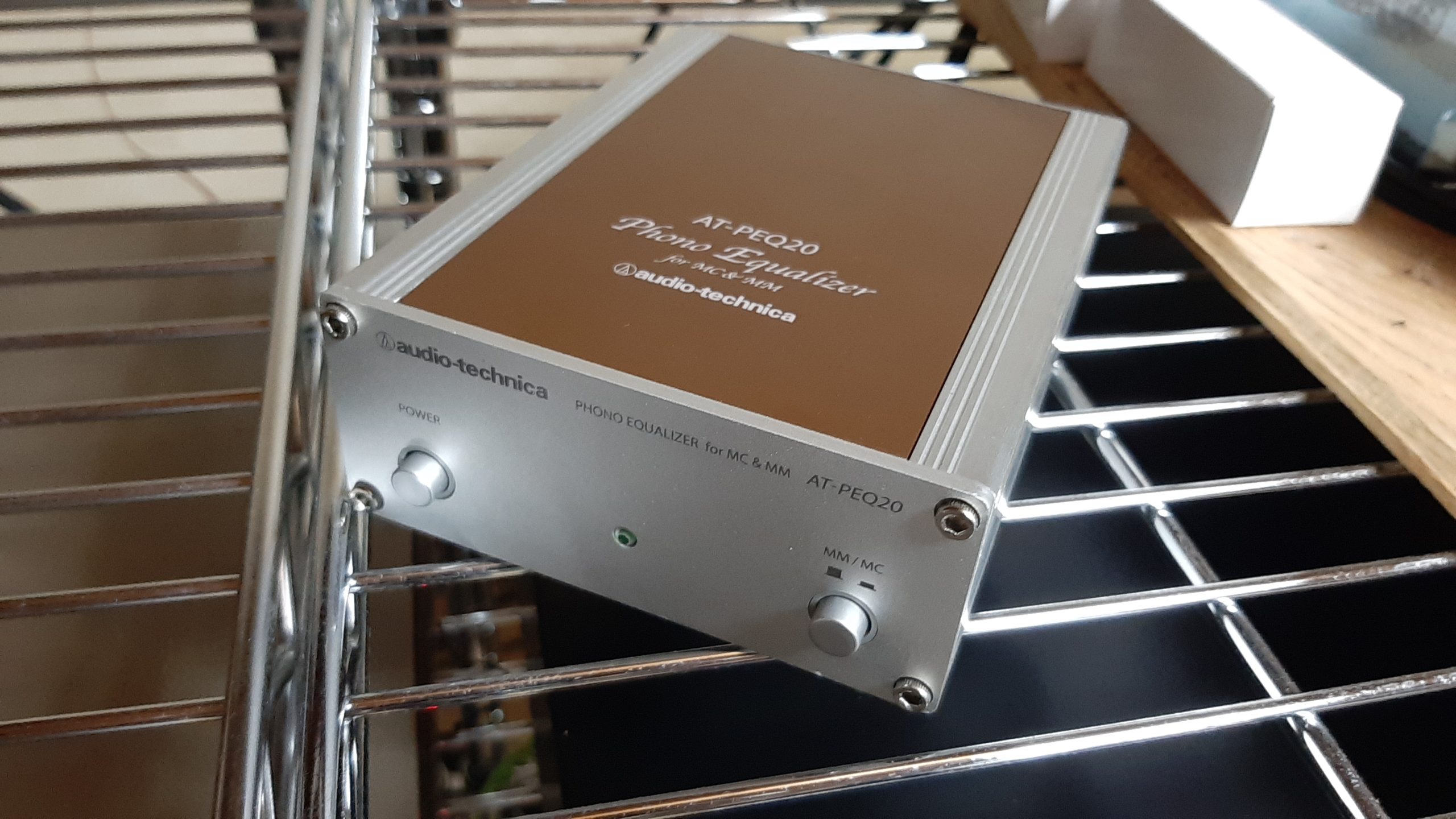 audio-technica フォノイコライザー AT-PEQ20 を買ってみた – ぎりレコ