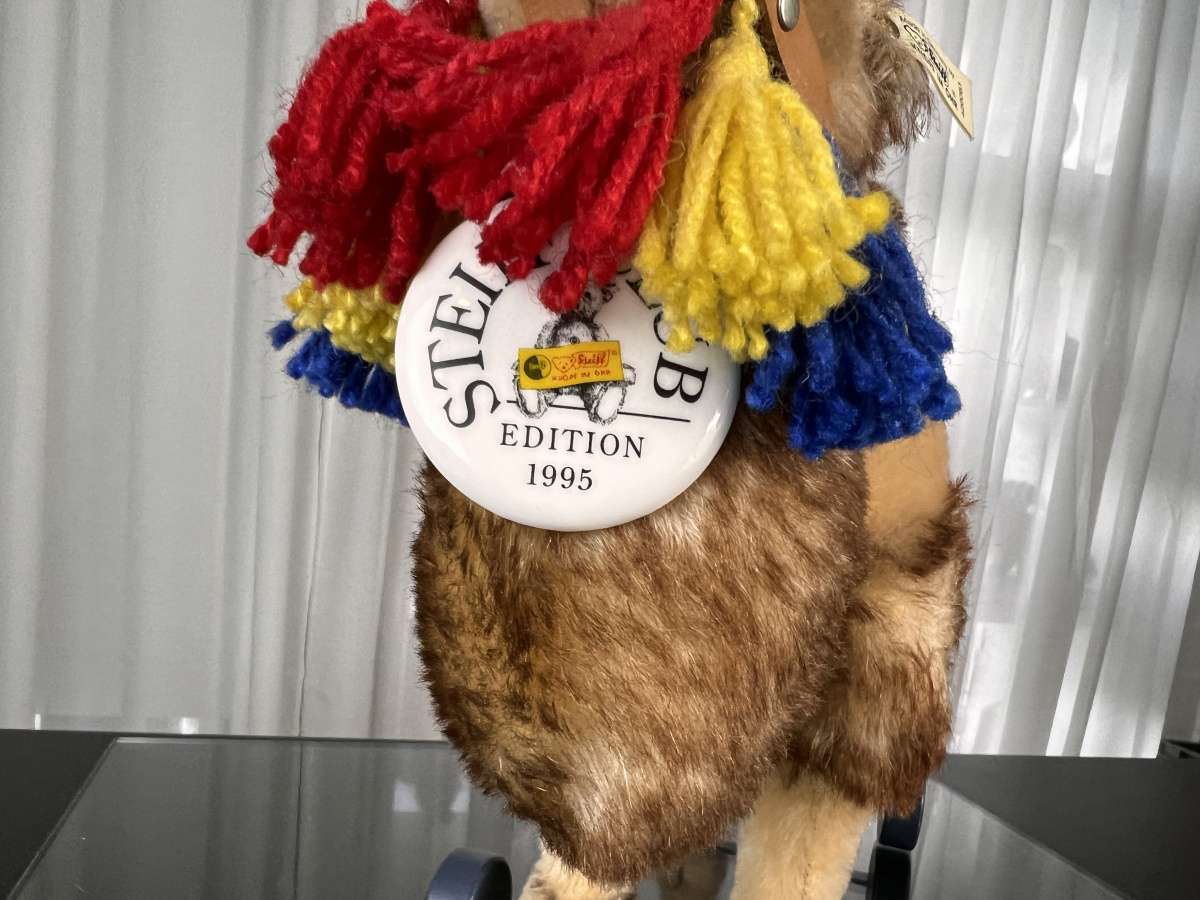 Steiff Animal 420061 Camel on Wheels 29 x 35cm. Excellent