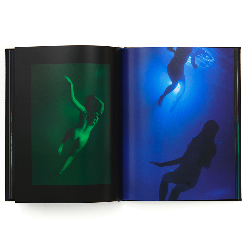 Colin Sussinghamが「作品集『BE L'EAU』発売記念展」を東京・幡ヶ谷