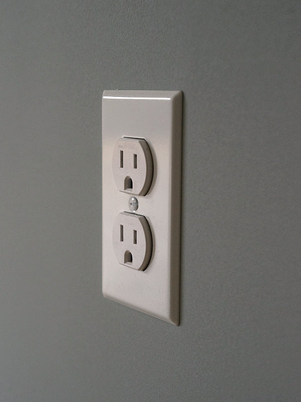 スチール 2口 コンセントプレート ホワイト | AXCIS ONLINE