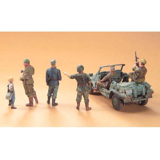 U.C.HARD GRAPH ジオン公国軍 サイクロプス隊セット│株式会社BANDAI