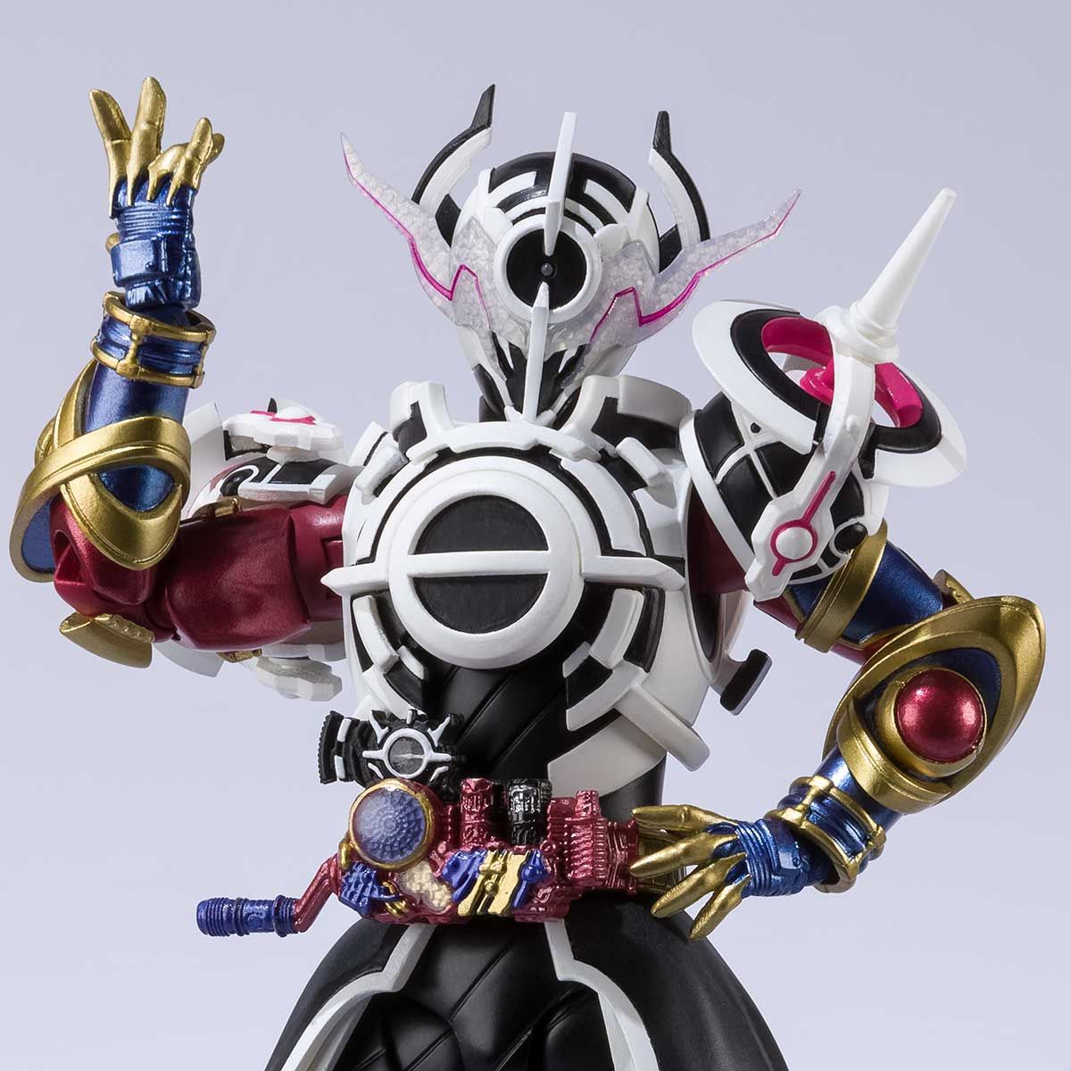 抽選販売】S.H.Figuarts 仮面ライダーエボル ブラックホールフォーム