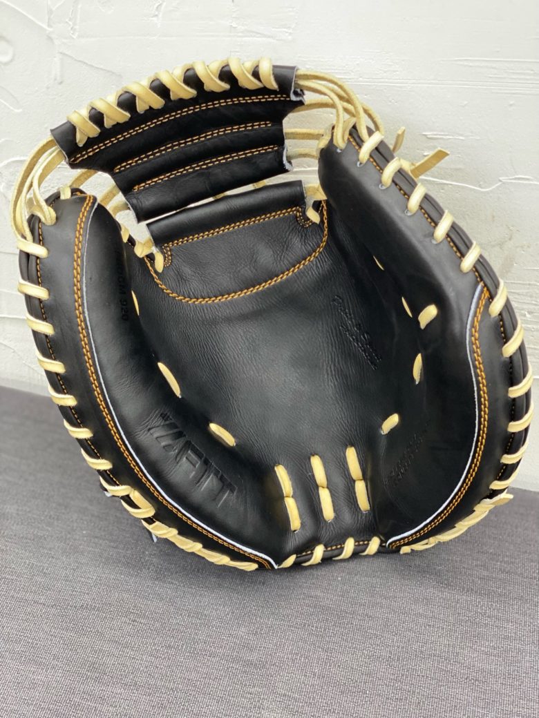どんなミット？】ZETT硬式キャッチャーミット小林型の型付け