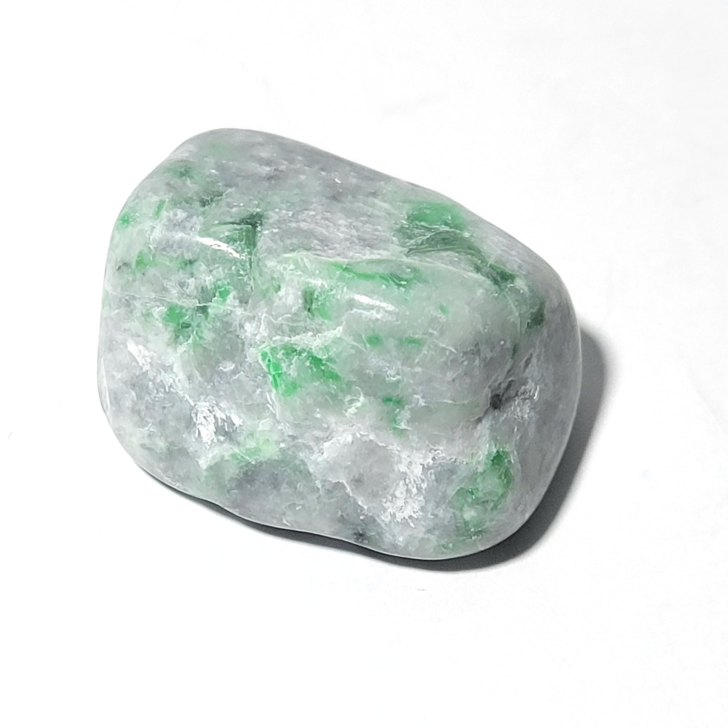 糸魚川翡翠握り石【国石】・磨き石 BGM-N0034 | 糸魚川翡翠工芸家 赤羽