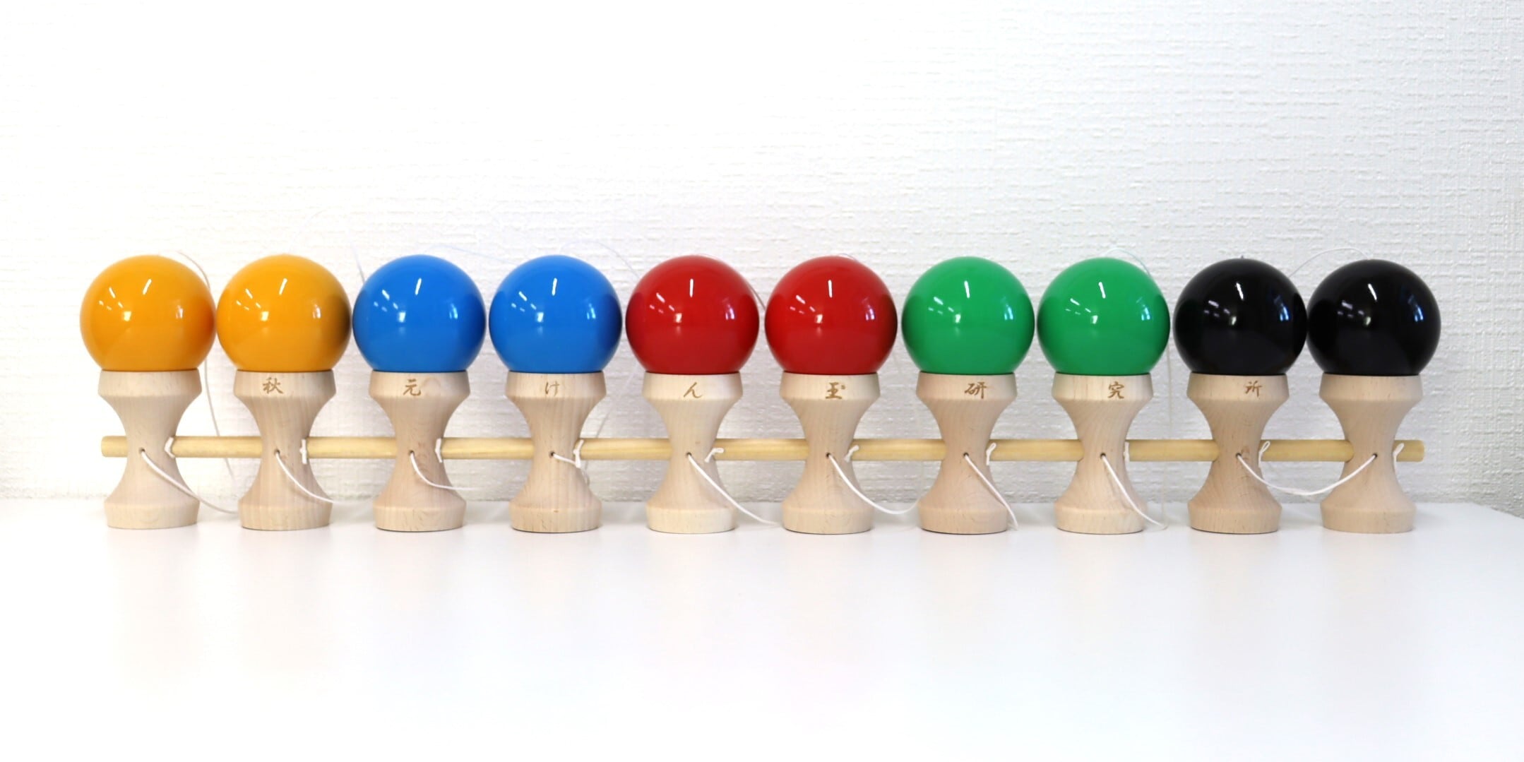 入荷予定あり】全国送料無料！☆10連けん玉☆10連大皿 カラー玉☆秋元