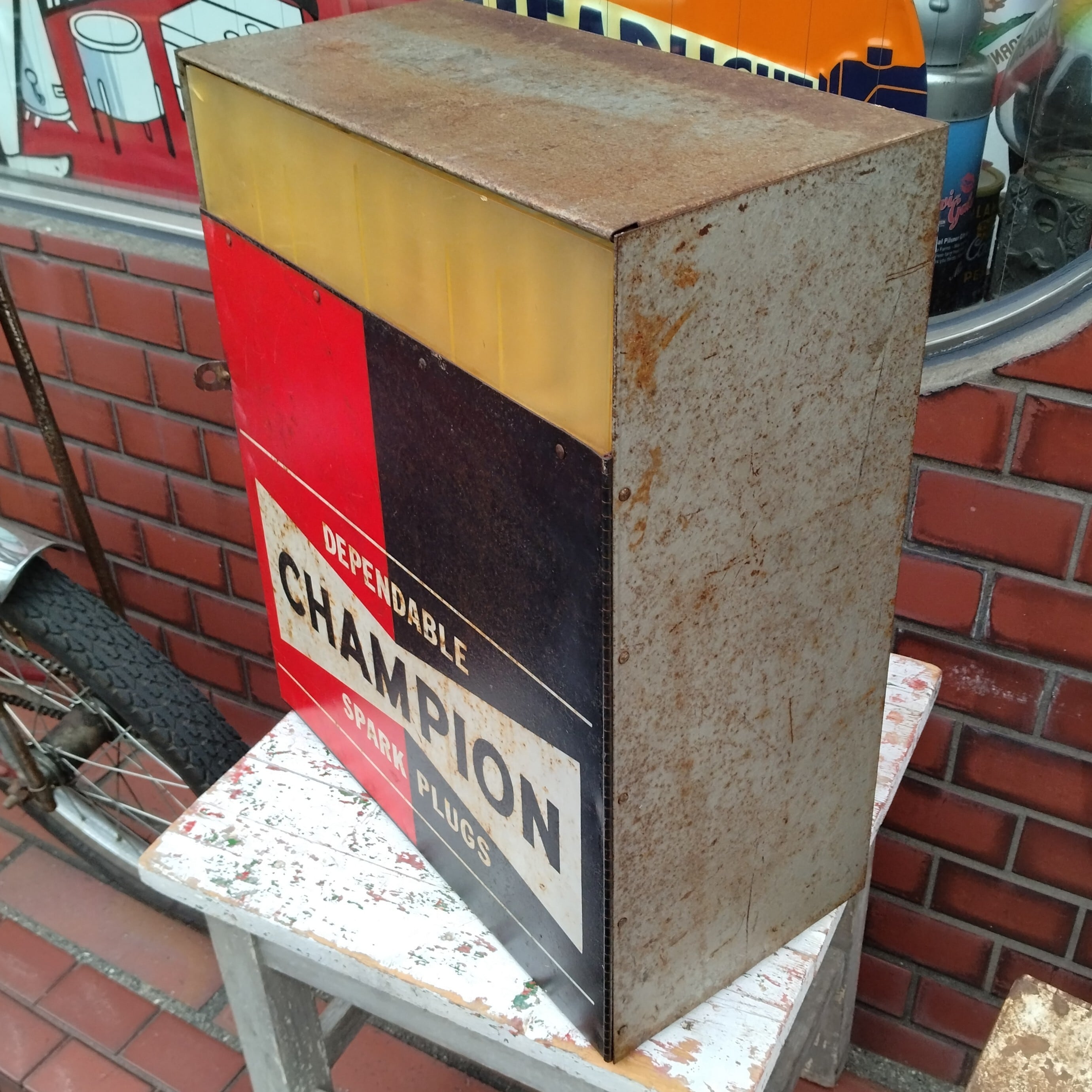 Champion Spark Plug Cabinet / 120000yen / チャンピオンスパーク