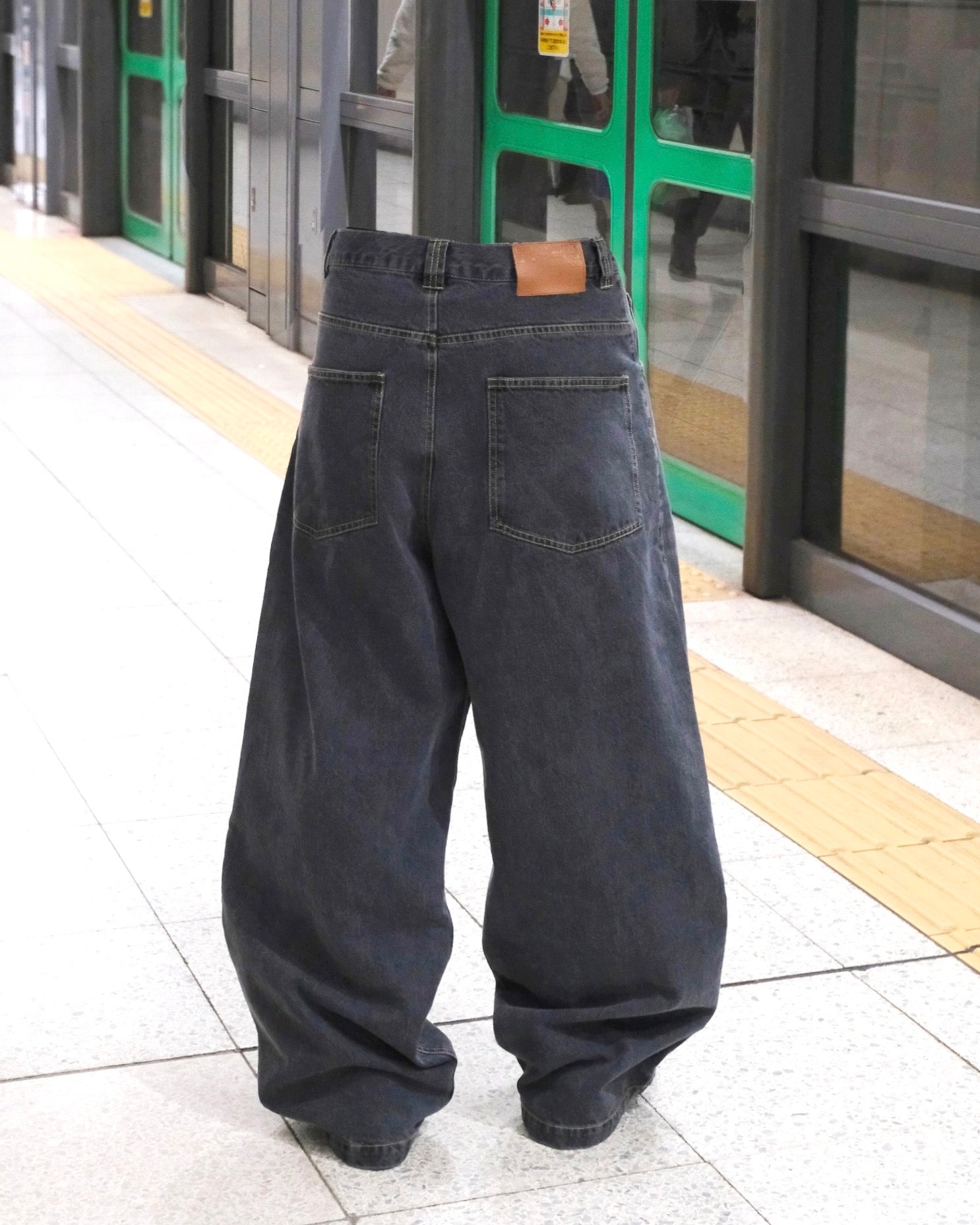 Washed baggy denim – BELVET