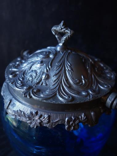 西洋アンティーク フランス 青いガラスのボンボ二エール・ビスケットジャー