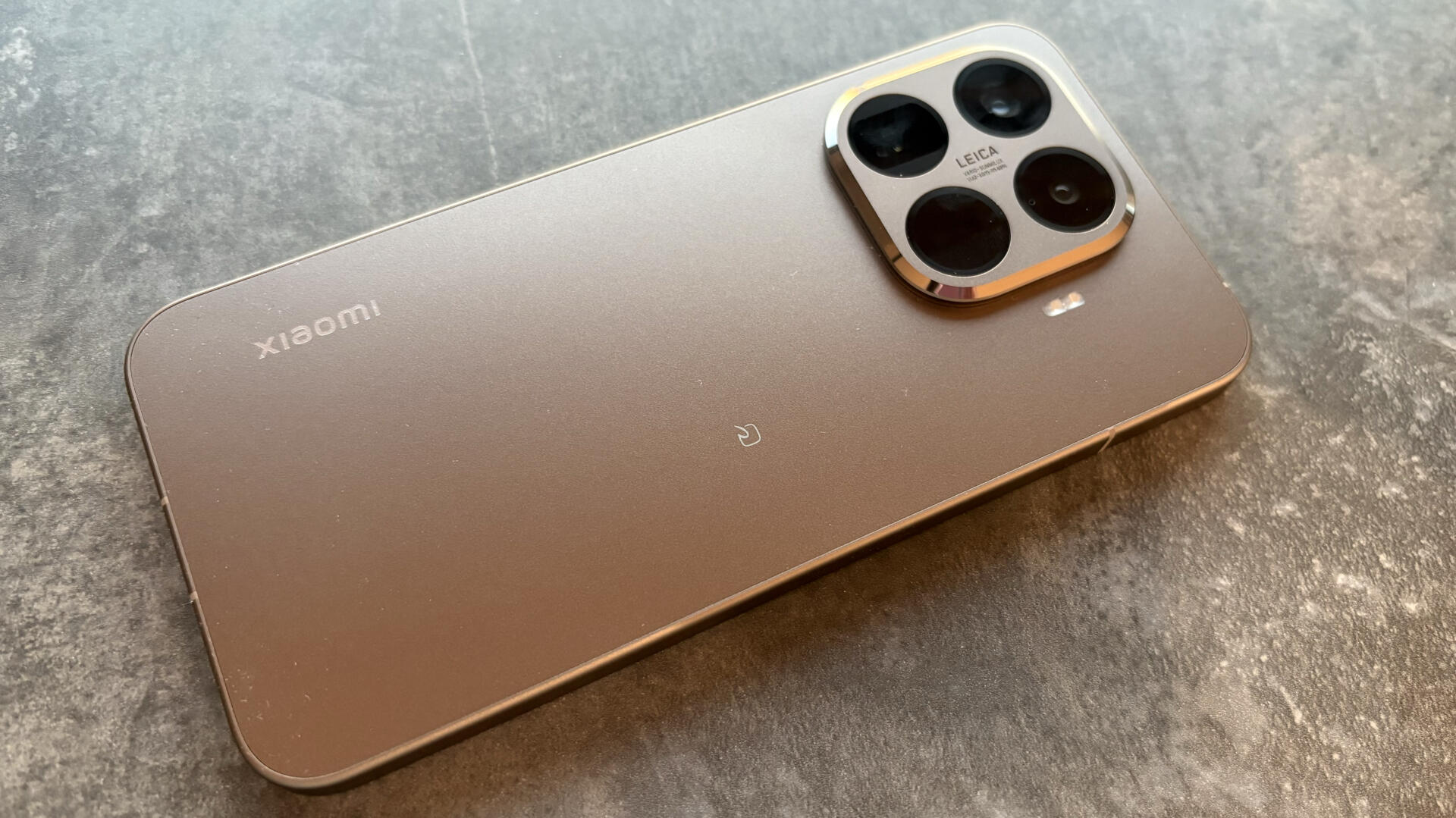 Xiaomi 15T Proを実機レビュー！進化したライカ監修の望遠カメラの鮮明