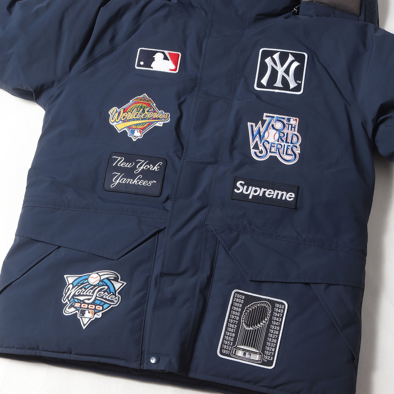 Supreme (シュプリーム) 21AW ×New York Yankees ゴアテックス ダウン