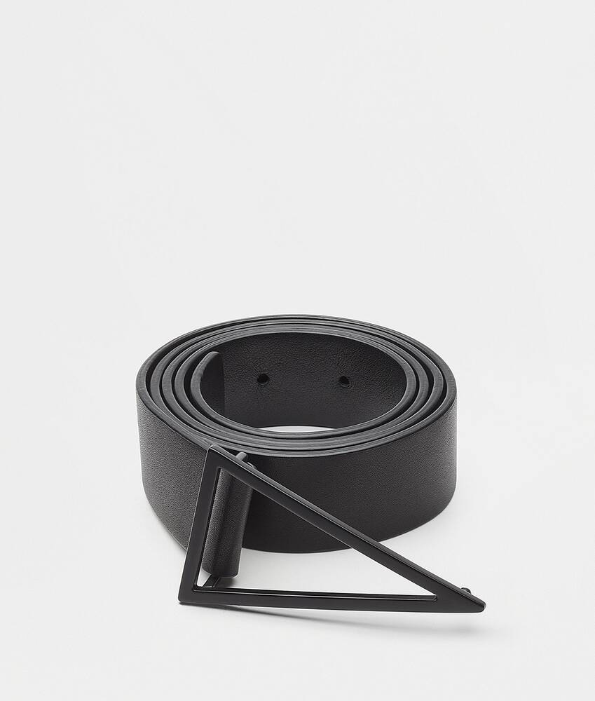 a*認様 BOTTEGA VENETA 細身ブラックベルト トライアングルバック