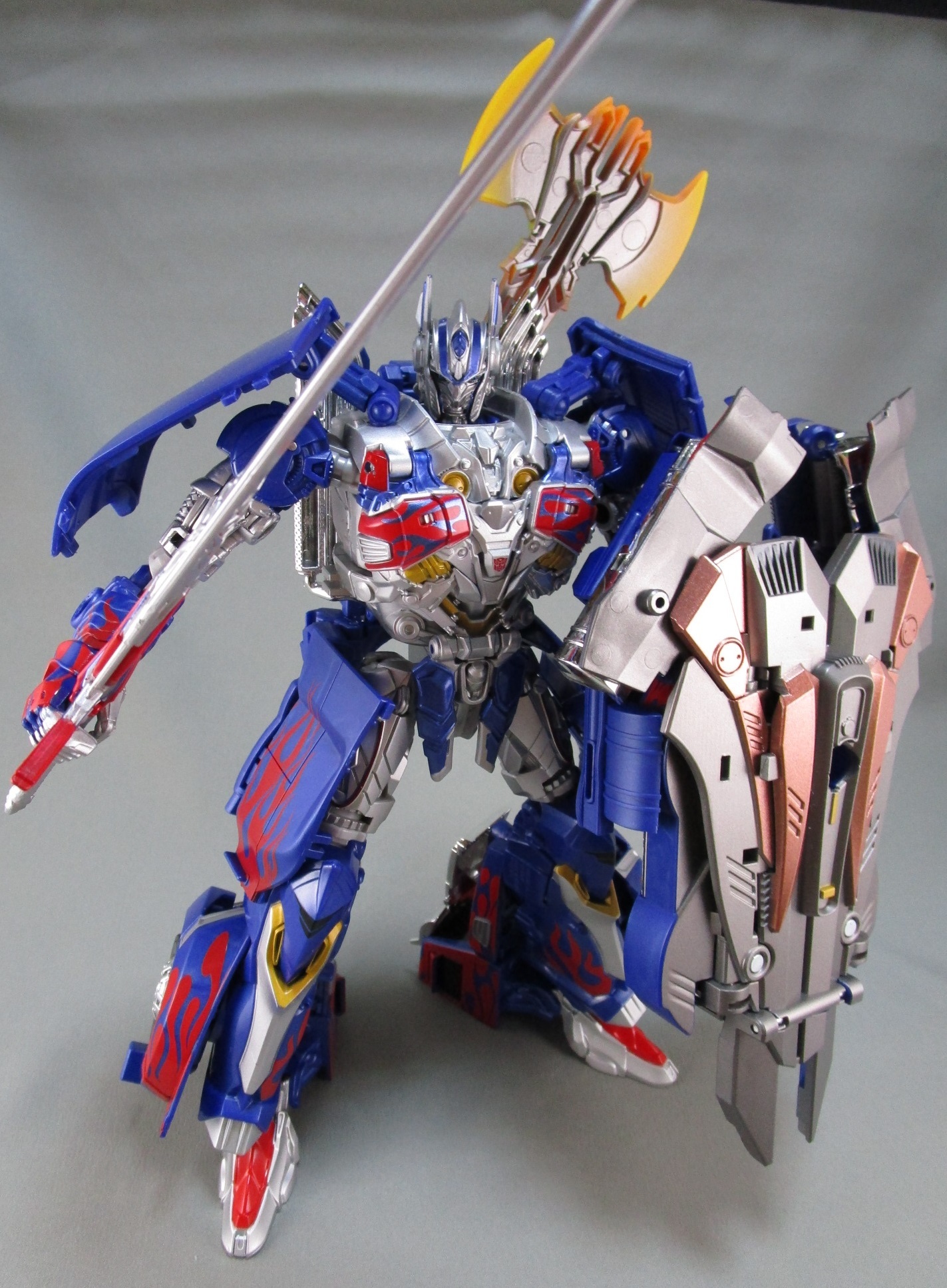 玩具レビュー TLK-15 キャリバーオプティマスプライム - 金のおにぎり