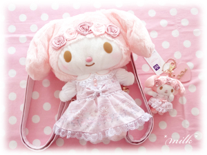 マイメロディ×リズリサコラボ ぬいぐるみリュック＆チャーム