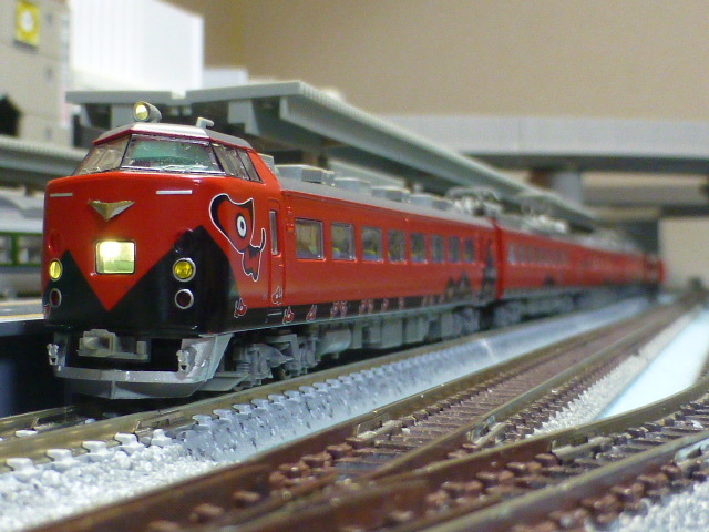 マイクロエース 485系1000番台「あいづ」あかべぇ塗装を弄る その3