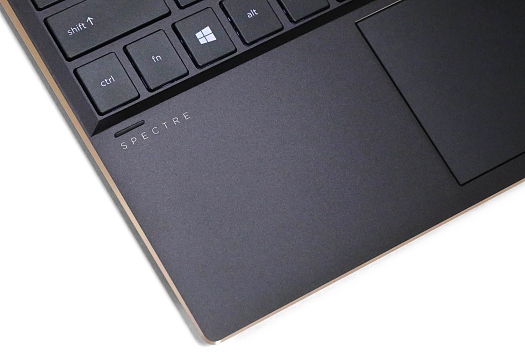 実機レビュー】HP Spectre x360 13-ap0000の製品特徴・新旧モデル比較