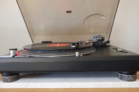 Technics SL-1200MK4は今でもレコードプレーヤーの名機 - サブロジーの