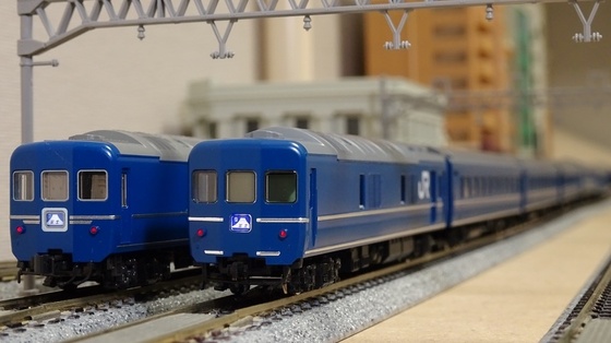 今日はTOMIXの「富士」、、、KATOと並べてみました。 - ビスタ模型鉄道