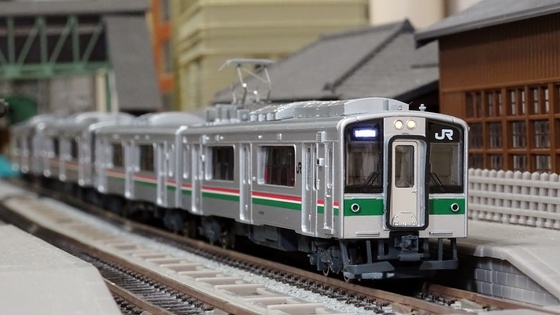 JR 701系-100 仙台色 改良品 (4両セット) - ビスタ模型鉄道
