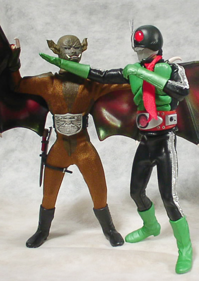 RAH220 仮面ライダー 蜂女& コウモリ男