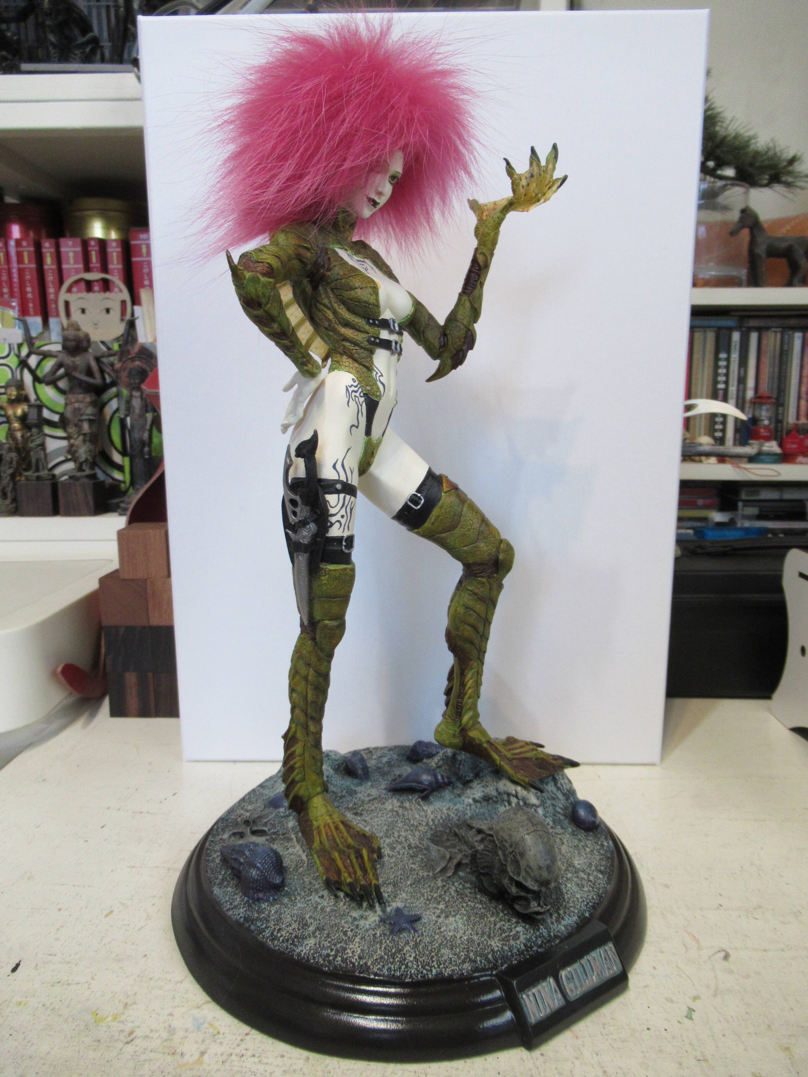 韮沢 靖 ニナ・ギルマン スタチュー | Papa's Favorite!