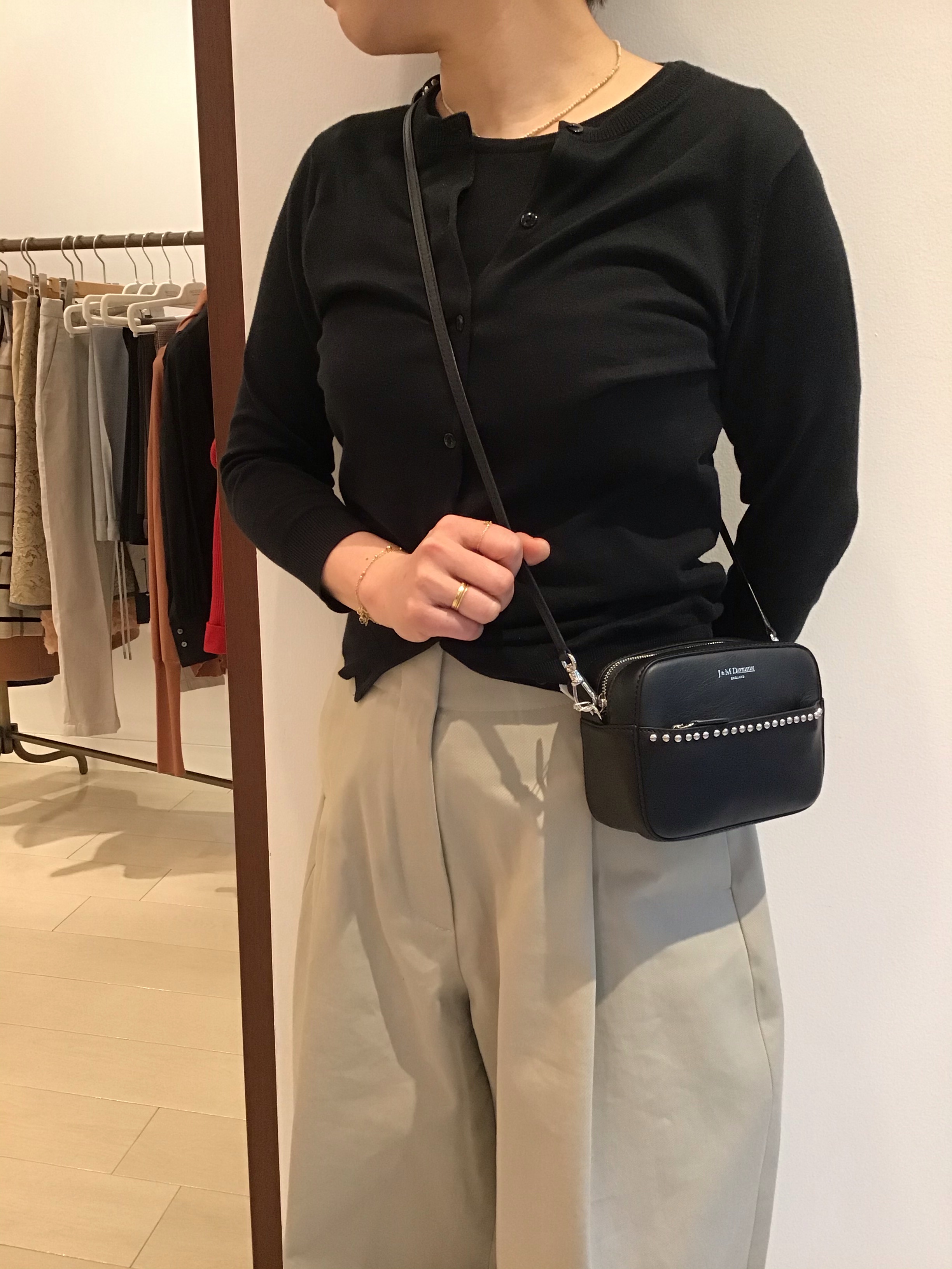 J&M DAVIDSON 『LIPSTICK POCHETTE WITH STUDS』 | Good Things in MARE