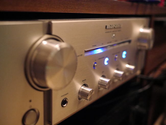 マランツ プリメインアンプ PM8006 | 自転車通勤とプチ・オーディオな