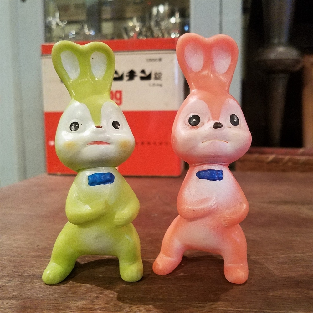 昭和レトロなエスエス製薬ピョンちゃん（3代目）のソフビ人形 - [Sold