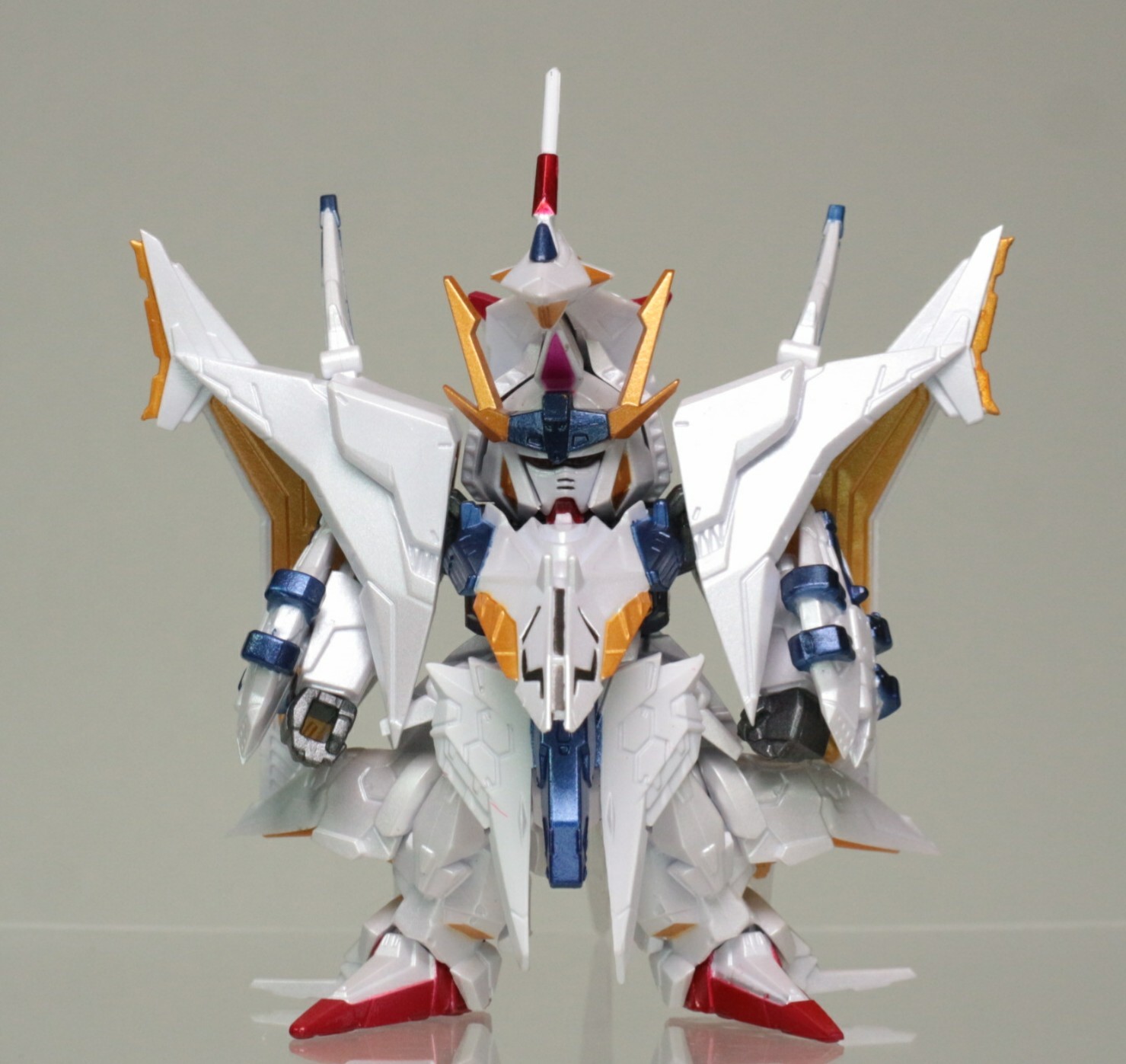 FW GUNDAM CONVERGE ペーネロペー[GFC限定 メタリックカラー Ver.] の