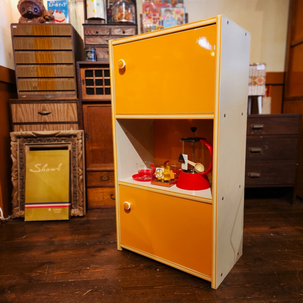 レトロポップな扉付きカラーボックス（チェスト） - [Sold Out]過去の