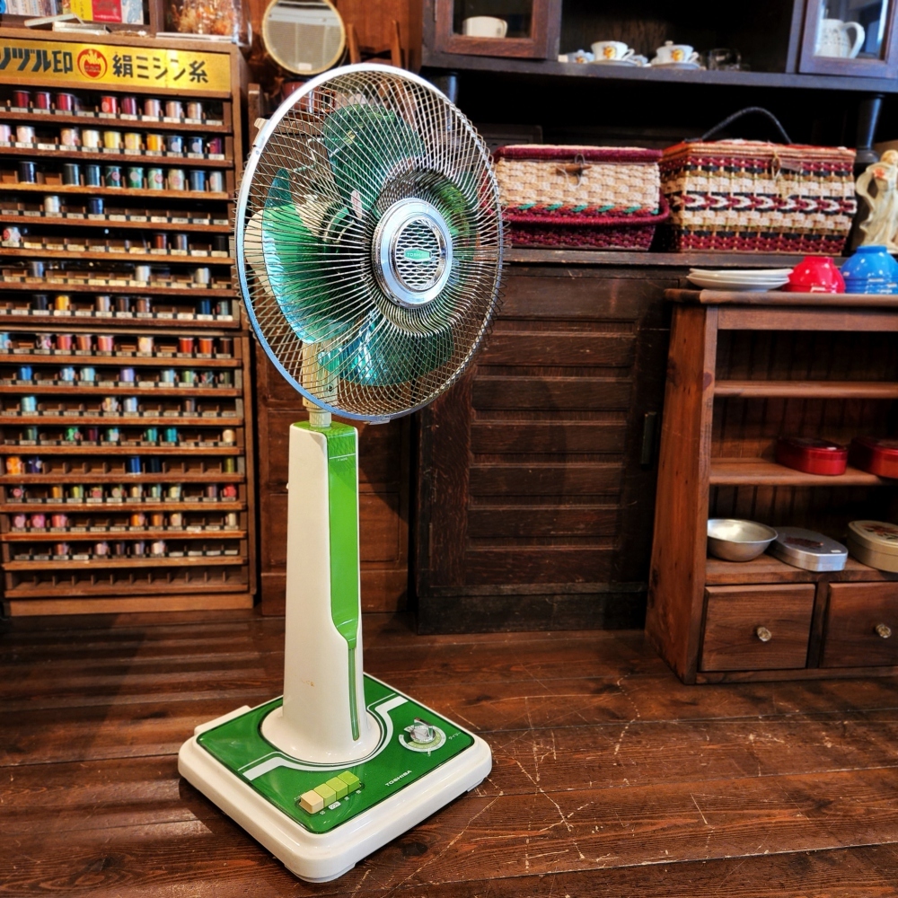 昭和レトロ レトロポップ グリーンファン 東芝扇風機 30cm 4枚ファン