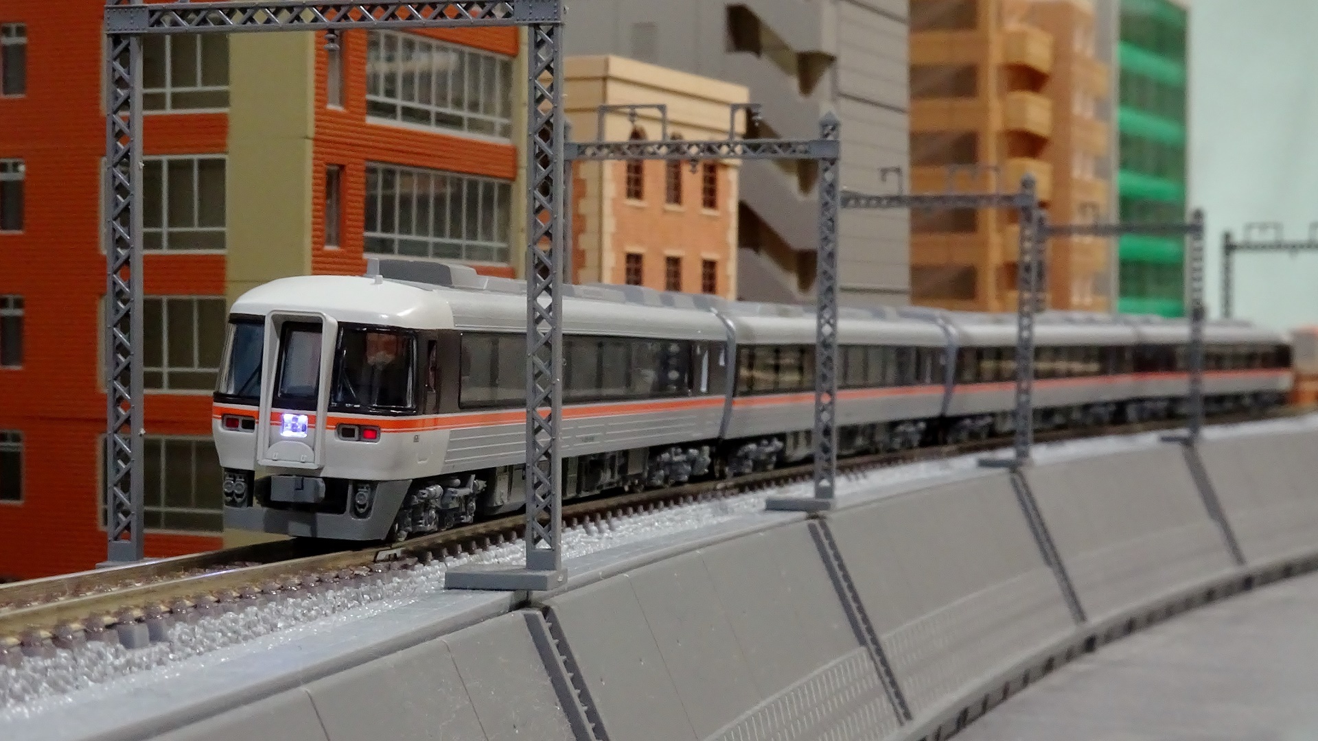 新車入線】キハ85系 4両増結セットB ー200番台をGET！だぜ♪ - ビスタ